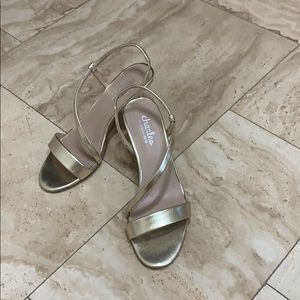 Charles David dándoles